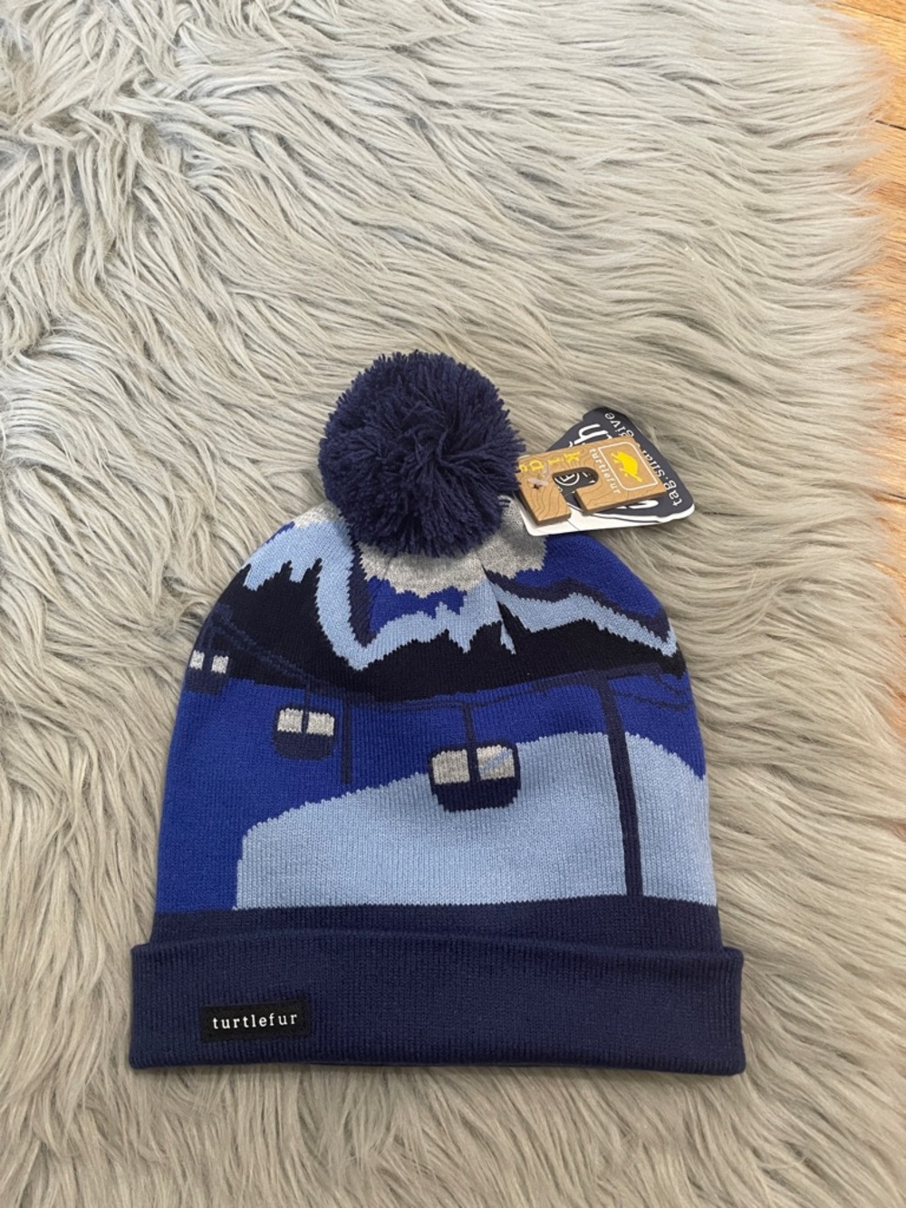 Turtle‎ fur Kids Blue Cable Ski Lift Pom Beanie